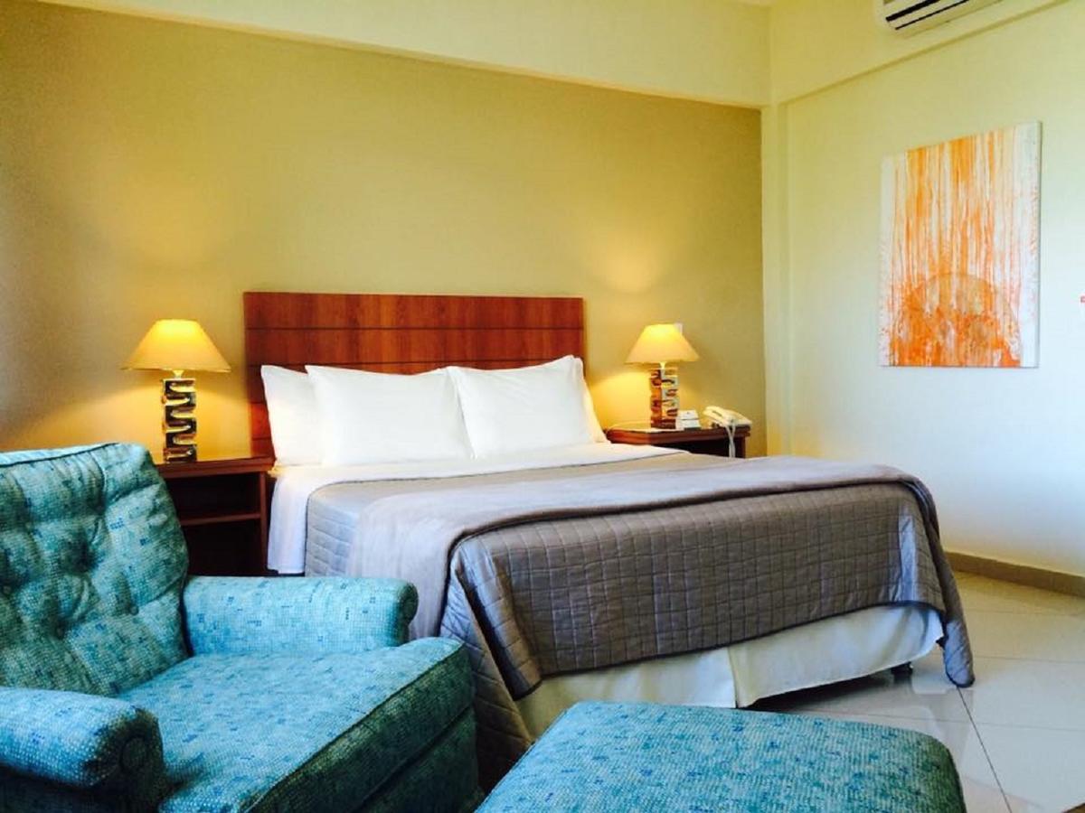 Convair Hotel Ciudad del Este Ngoại thất bức ảnh
