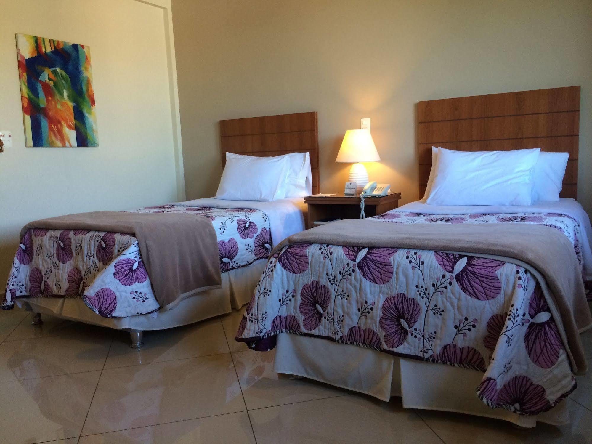 Convair Hotel Ciudad del Este Ngoại thất bức ảnh