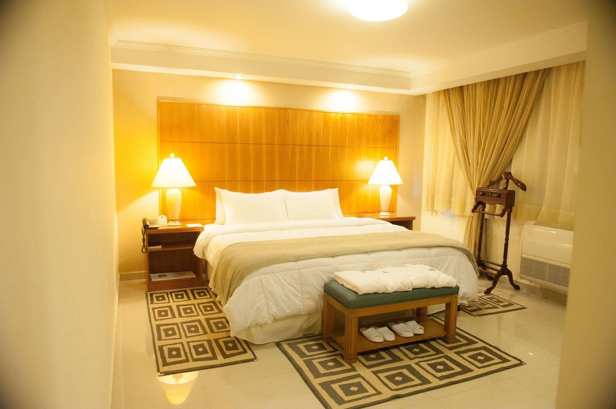 Convair Hotel Ciudad del Este Ngoại thất bức ảnh